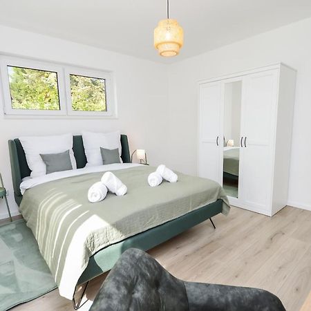 At Weinmeister - Ankommen & Entspannen Bielefeld Bagian luar foto